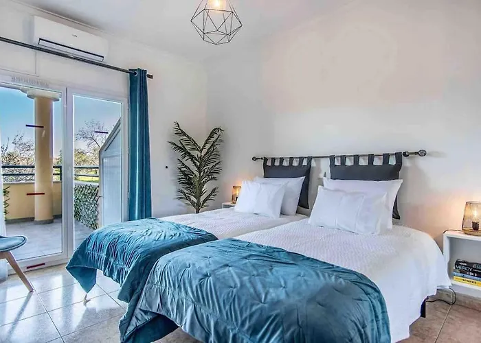 Terracos Do Vau 108 *